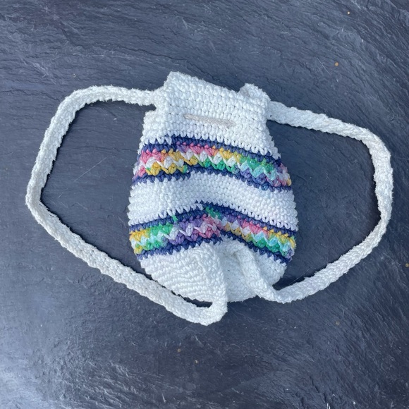 Mini crochet cream backpack - Picture 4 of 4